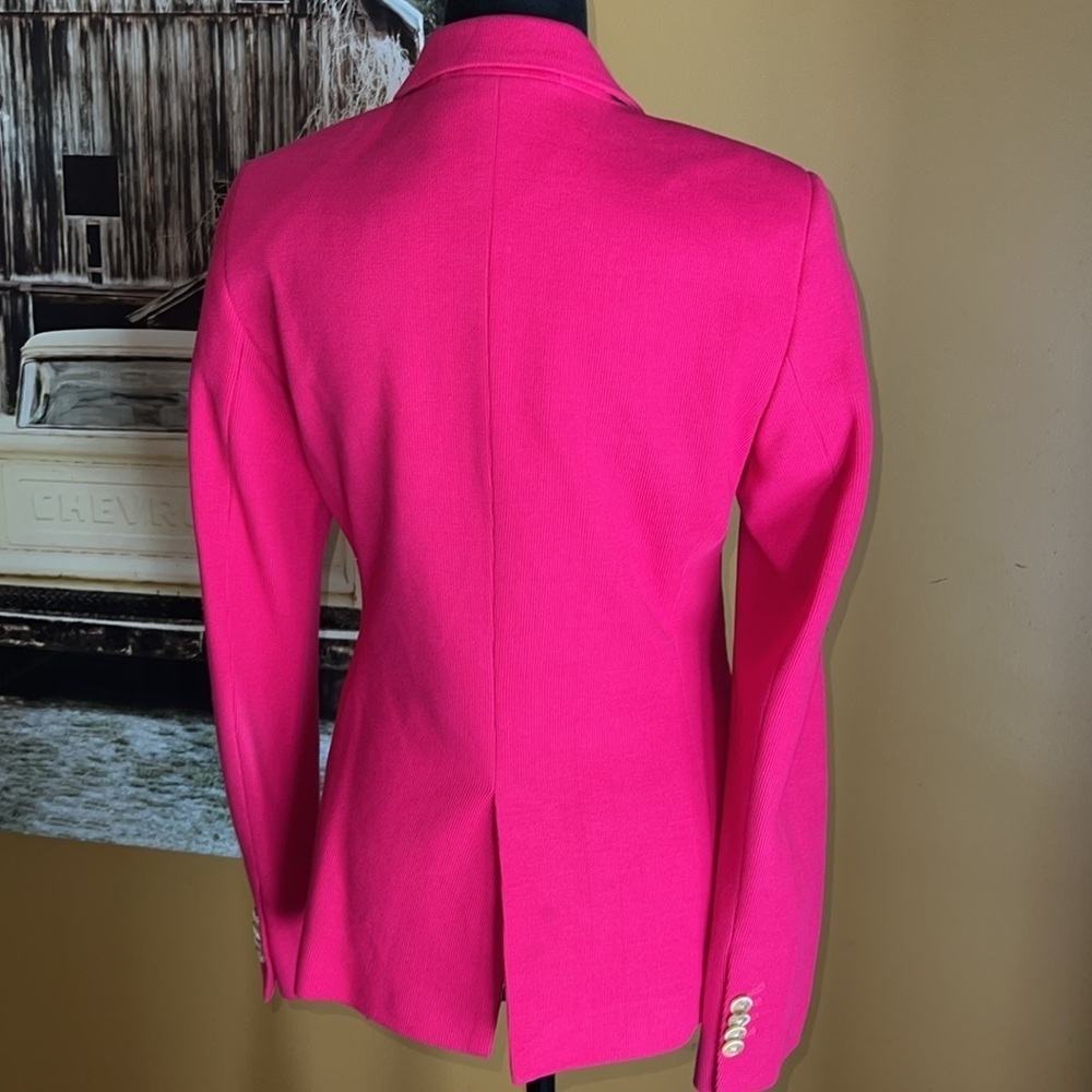 Massimo Dutti
Blazer
Size 8
Pink, Viscose - Picture 4 of 9